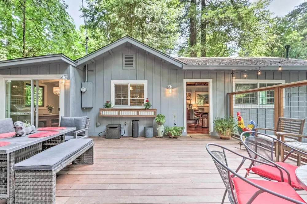 Redwoods Cabin w/ Hot Tub: Walk to Russian River!