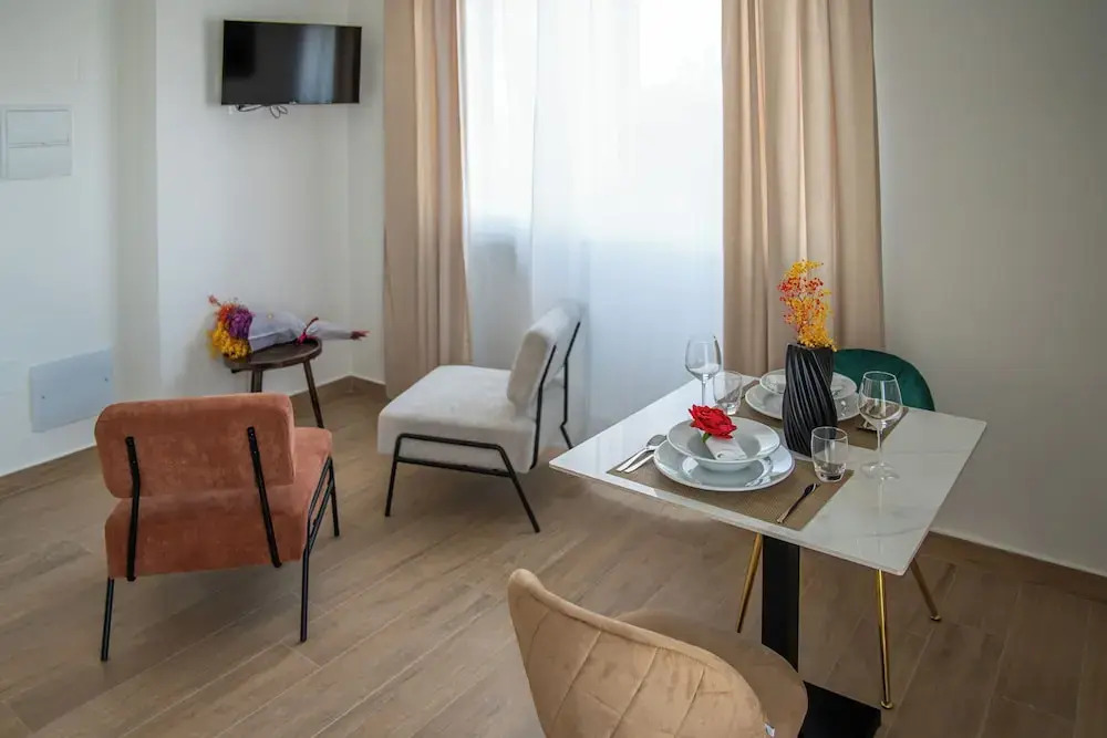 Viroga Suite Apartments