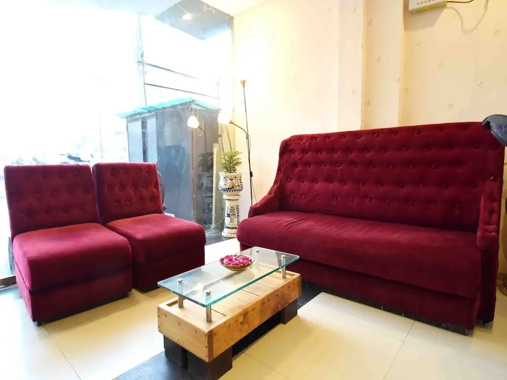 Oyo 3845 Linear Inn