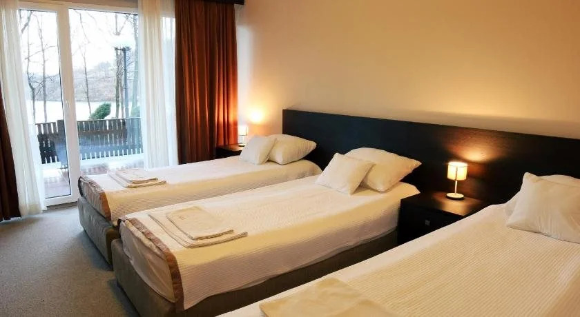 Jezero Hotel