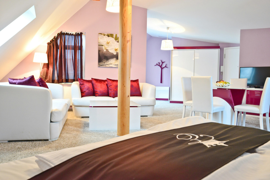 Empress Boutique Hotel