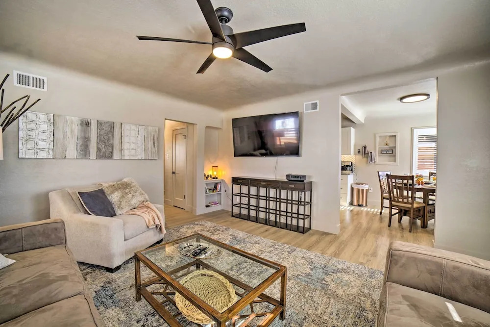 Game Room & Putting Green: Reno Home!