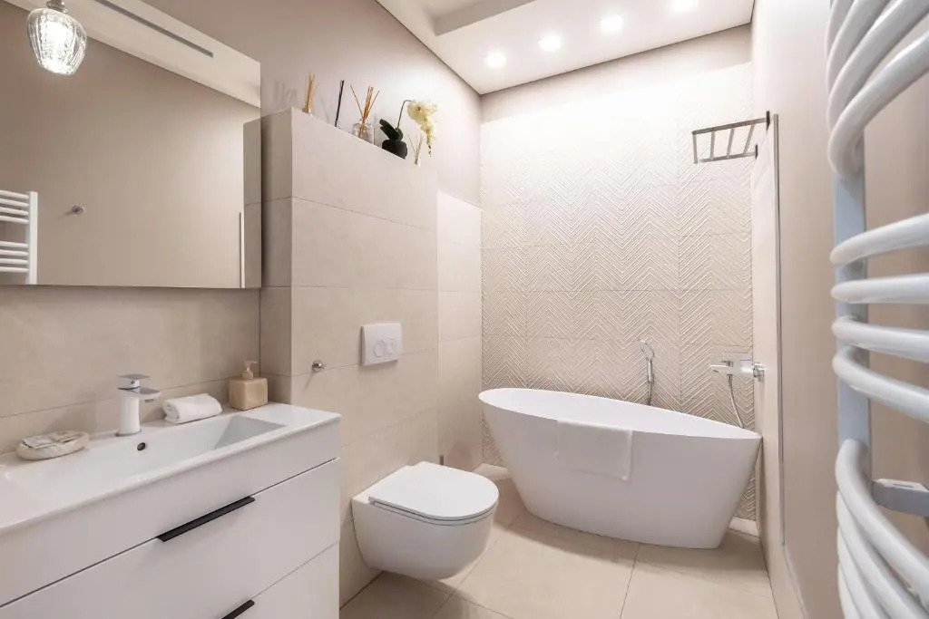 Prestigious 2 Bedr ap in Old Town by Reside Baltic