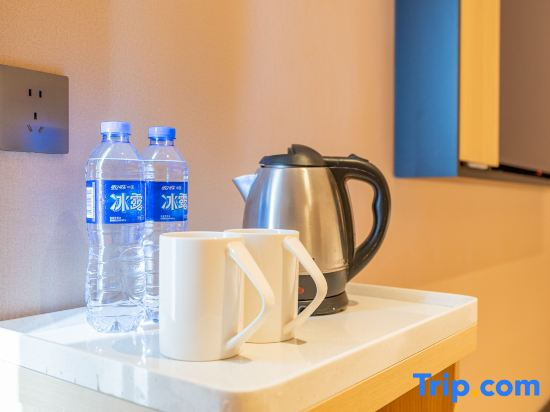 Homeinn Ease Hotel (Yichang East Railway Station)