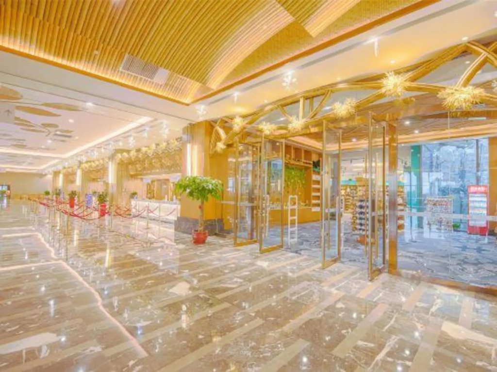 Longemont Yes Hotel
