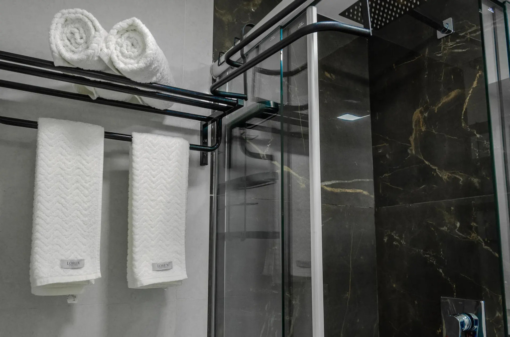 Suíte Pé Na Areia Com Piscina, Wifi E Estacionamento Em Ponta Negra