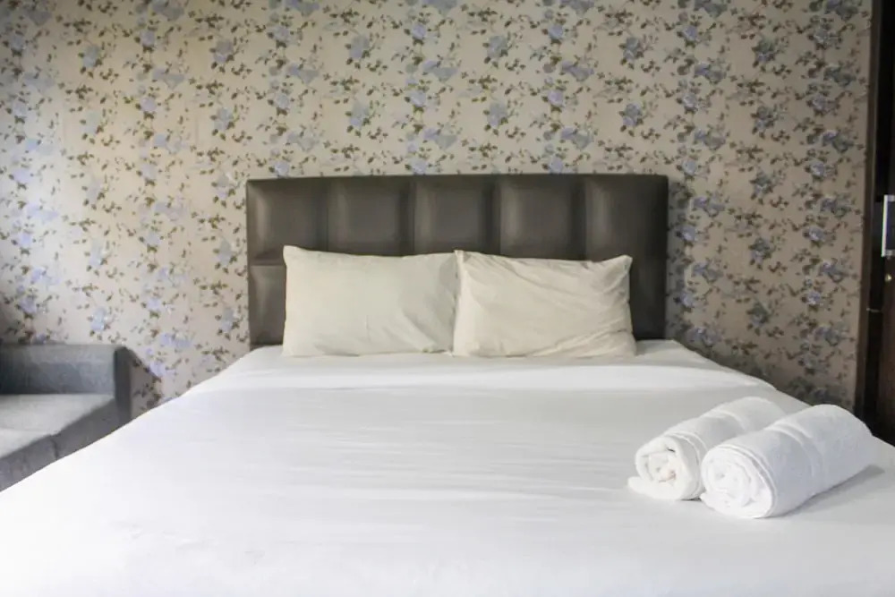Modern Furnished Studio Room @ The Modern Golf Apartment