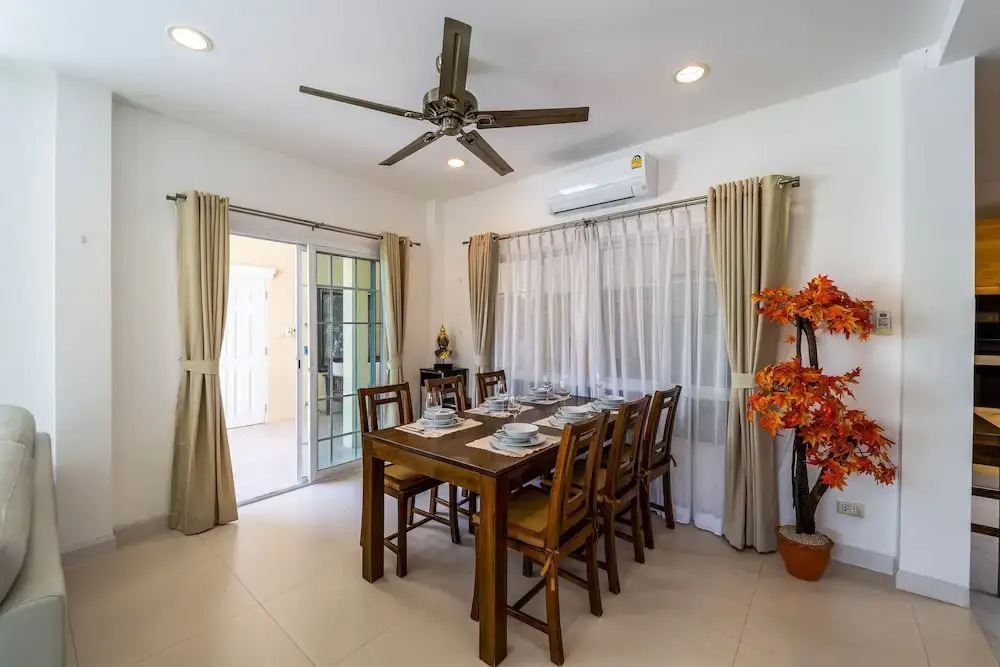 3 Bedroom Pool Villa in Great Location STV