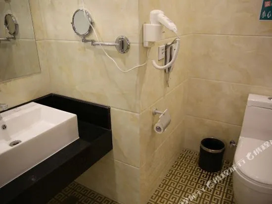 Yilong Ruiyun Hotel (Jinan Shanghe Fumin Road Baida Shopping Plaza)