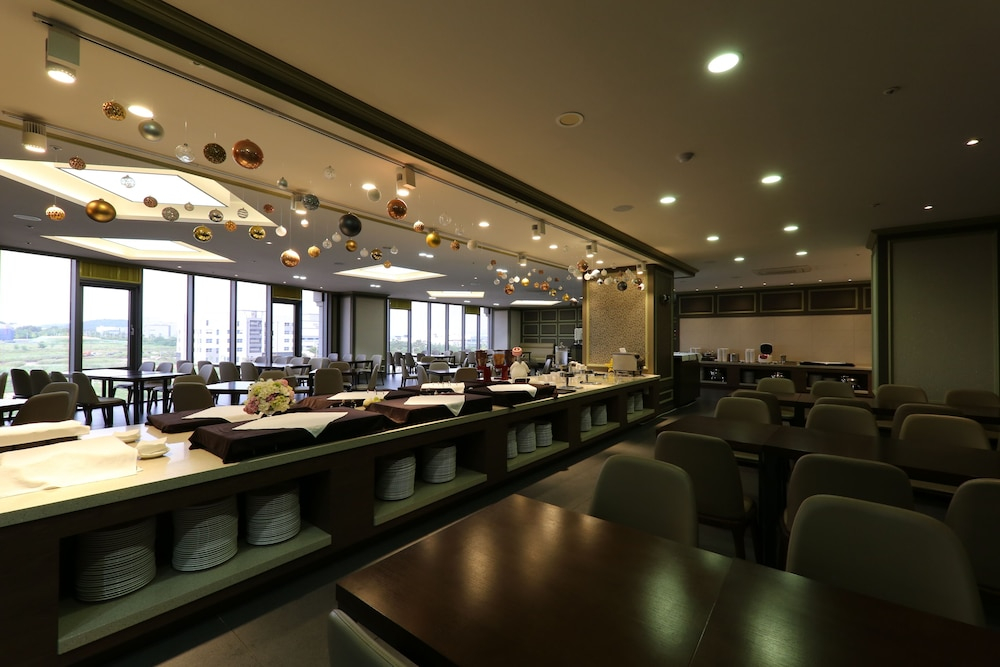 Osong H Hotel Sejong City