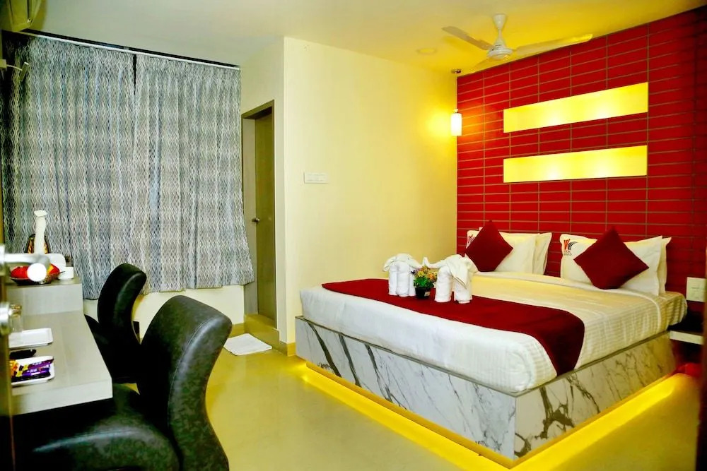 HOTEL KEK GRAND PARK