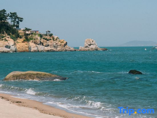 Qingdao Yuehai Scenic Apartment (Laoshan Scenic Area)