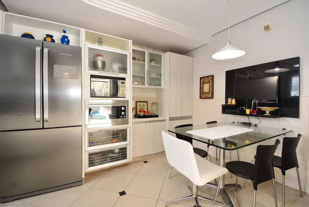Elegante Casa com Piscina - João Paulo