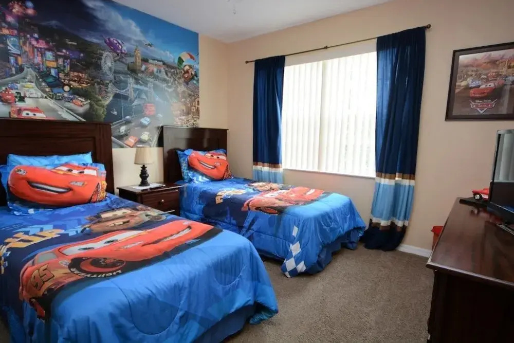 Cumbrian Lakes 4815 - Seven Bedroom Villa with Private Pool