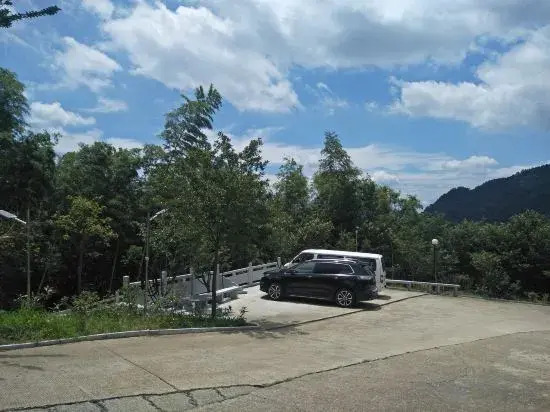 Yunfeng Manor