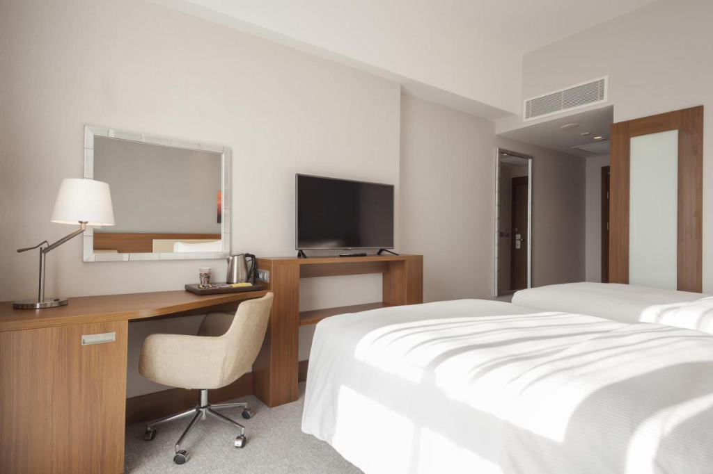 Hampton By Hilton Kocaeli Symbol
