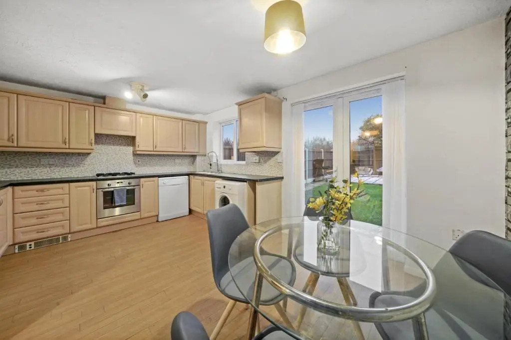 Tayberry Close Contractors & Leisure Apartment by Leecroft Stays
