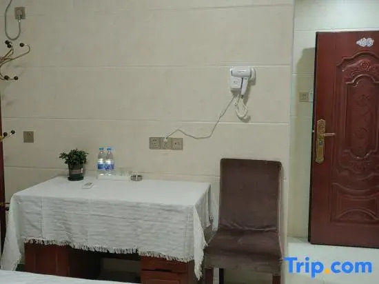 Youyi Theme Apartment (Quanzhou Dongche Station)