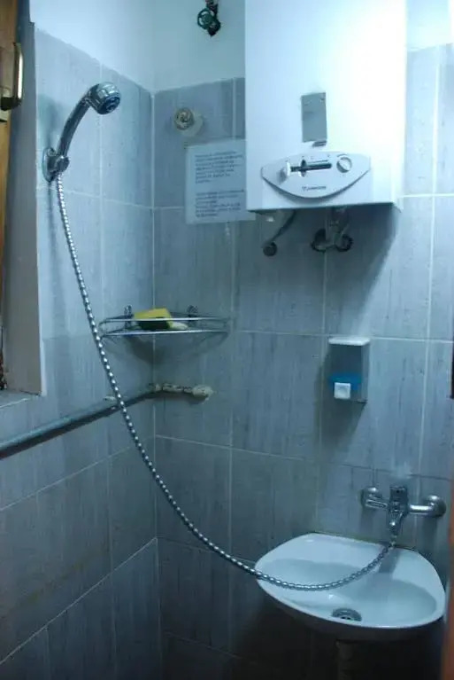 Tash Inn Hostel