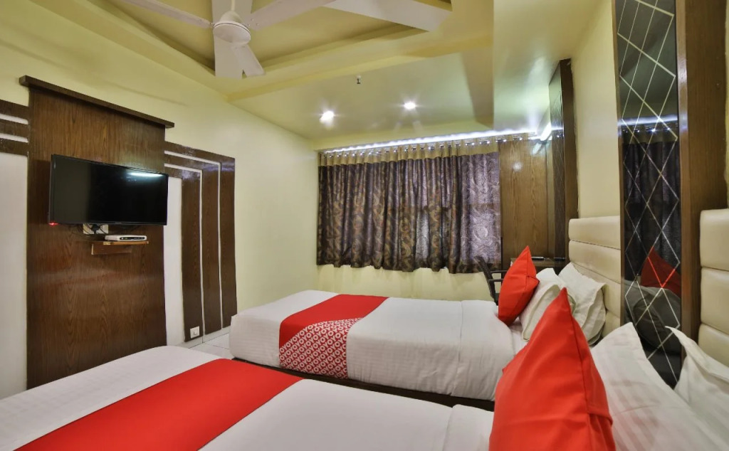 hotel kalash residency
