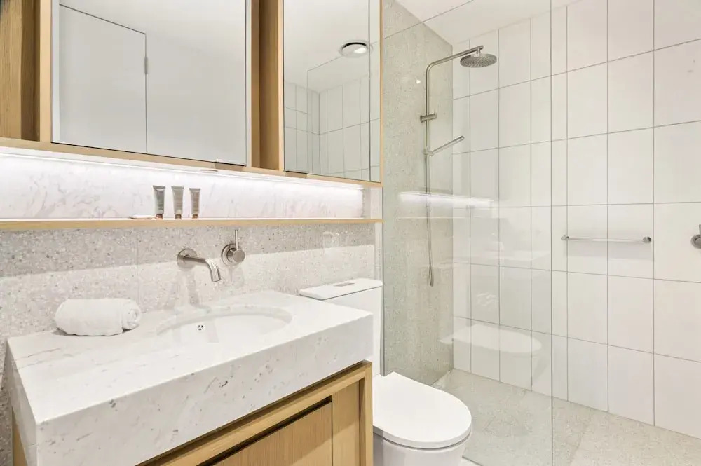 Brand-new 2-bed With Rooftop Access