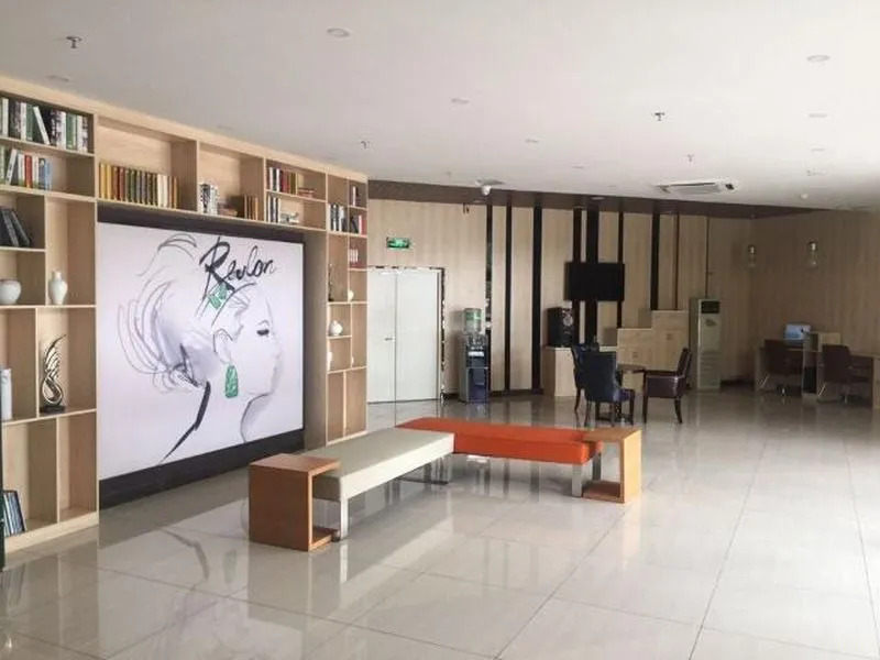 7 Days Premium Jiaozuo Renming Normal Institution Branch