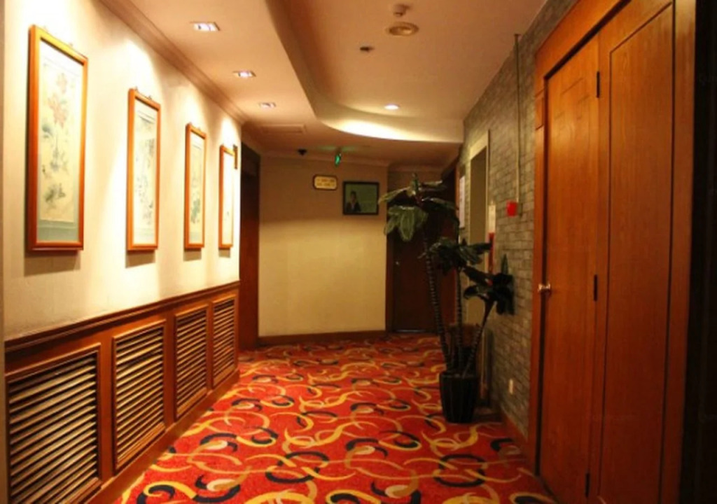 Far East Hotel