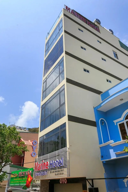 Marine Hotel & Apartment