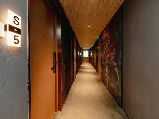 Luoyang T1 E-sports apartment