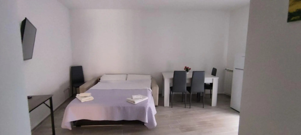 Diamond Apartment - Beautiful apartment with double bed and sofa bed-Diamond Apartment