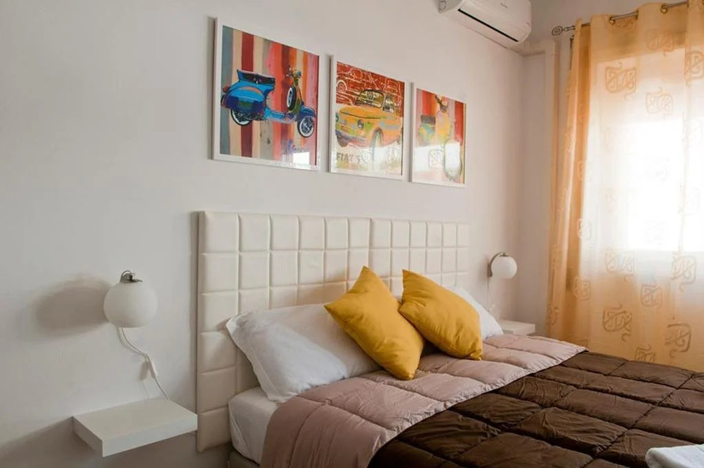 Your Rhome B&B