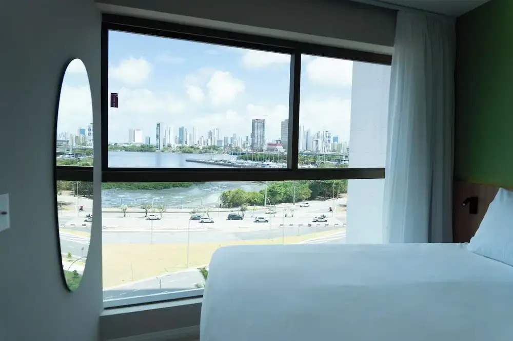 Roomo Transamerica Recife Parque do Cais