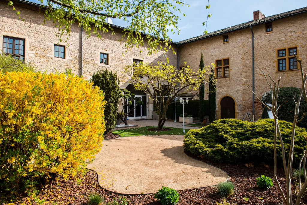 Demeures et Châteaux lAbbaye Caladoise