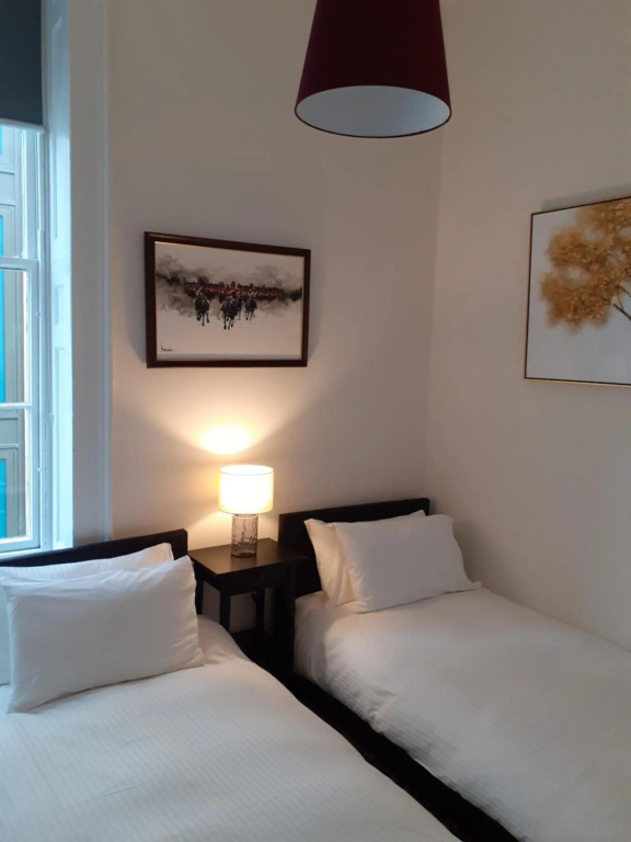 St James Quarter 2 Bed Apartment
