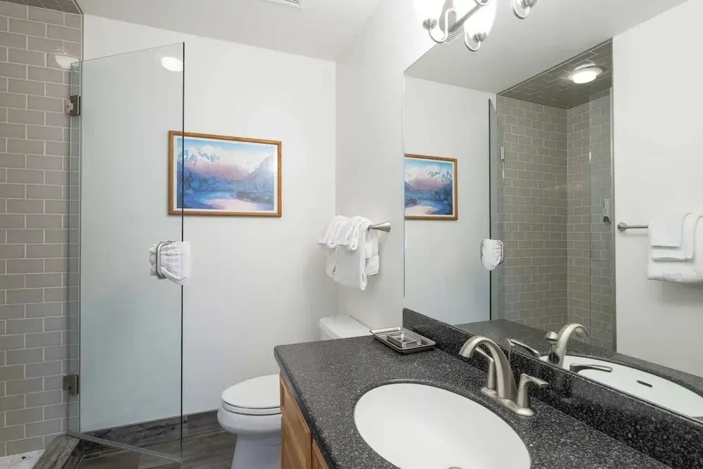 Etta Place 1 by Avantstay Ski In/ Ski Out Unit w/ Views of the Slopes!