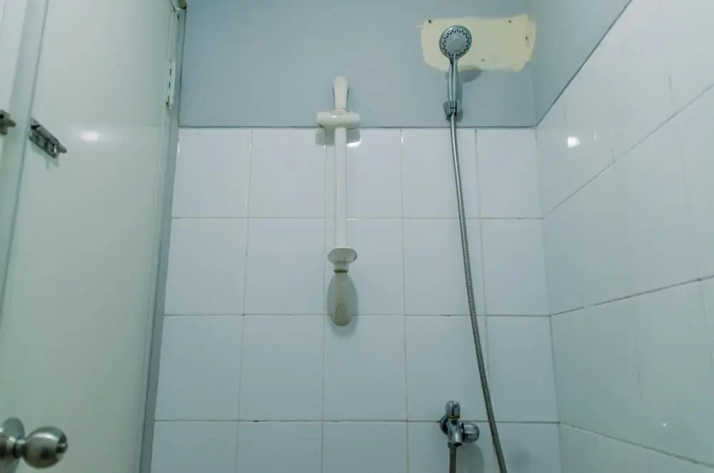Comfort Living 1Br With Extra Room Apartment At Mt Haryono Residence