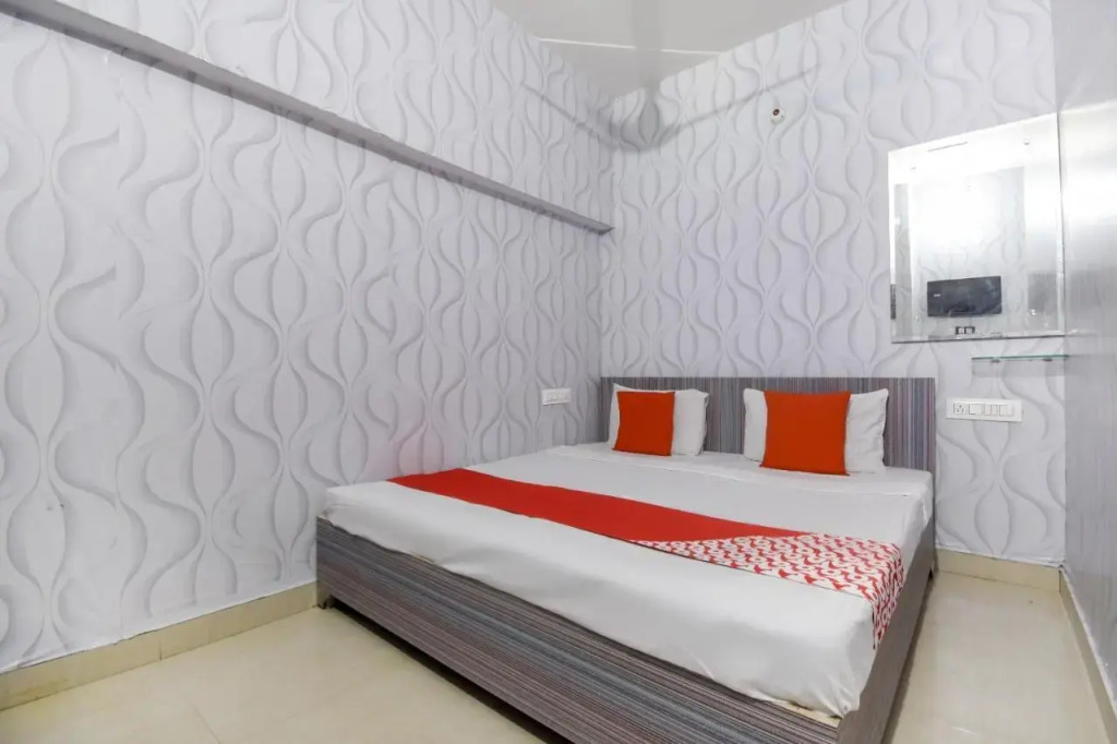 KT Homes by OYO Rooms