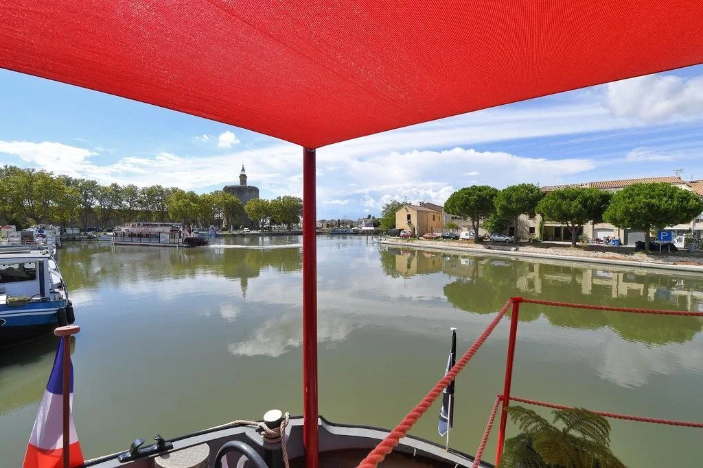 Péniche Tic et Tac