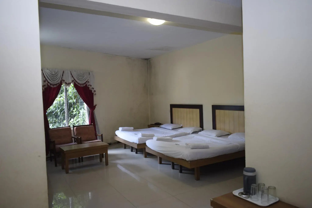 Hotel Preethi Palace