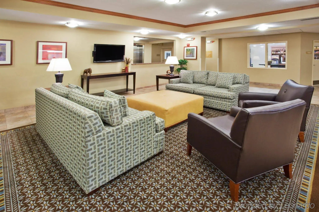 Candlewood Suites Kalamazoo by IHG