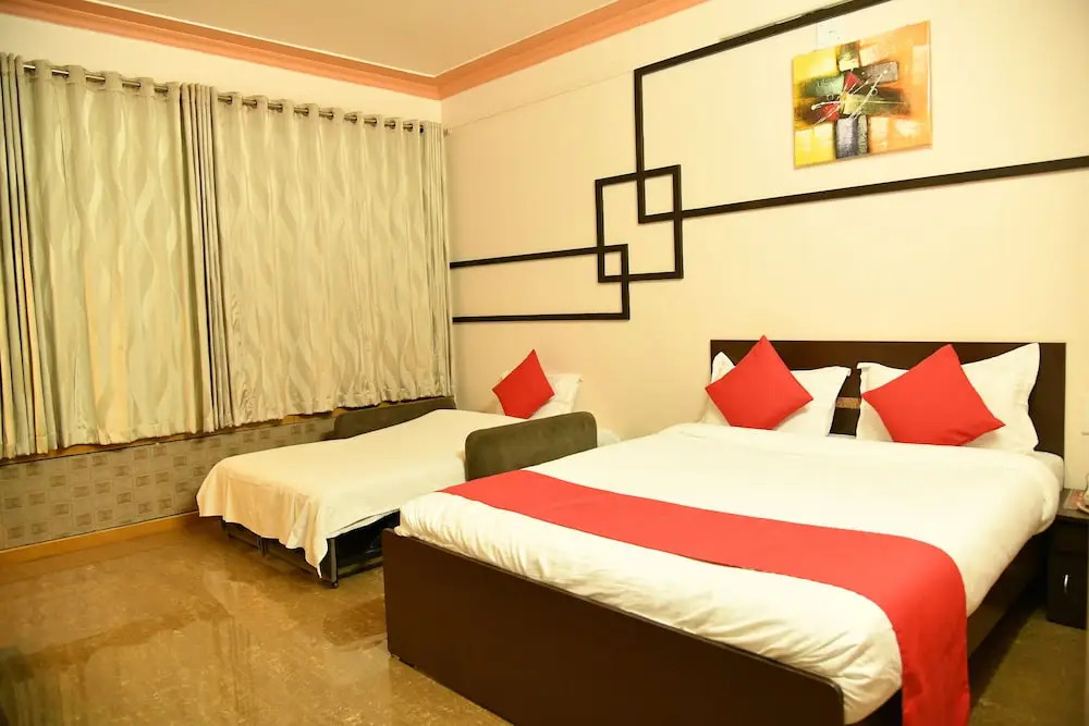 Hotel Mahabaleshwar Palace