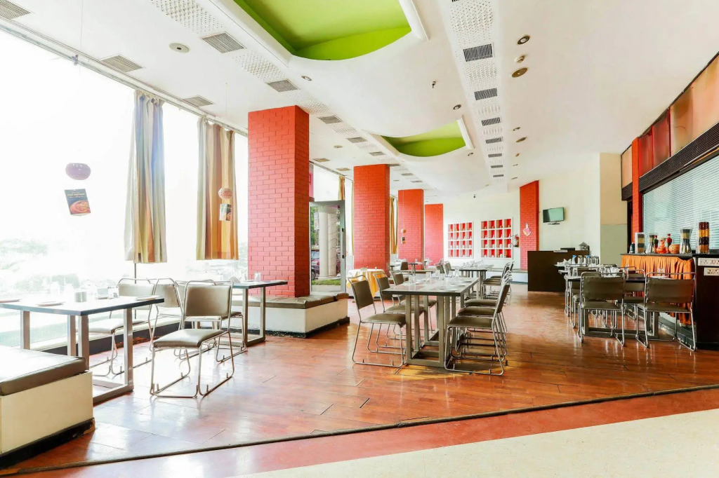 Zo Rooms Lakdi Ka Pool