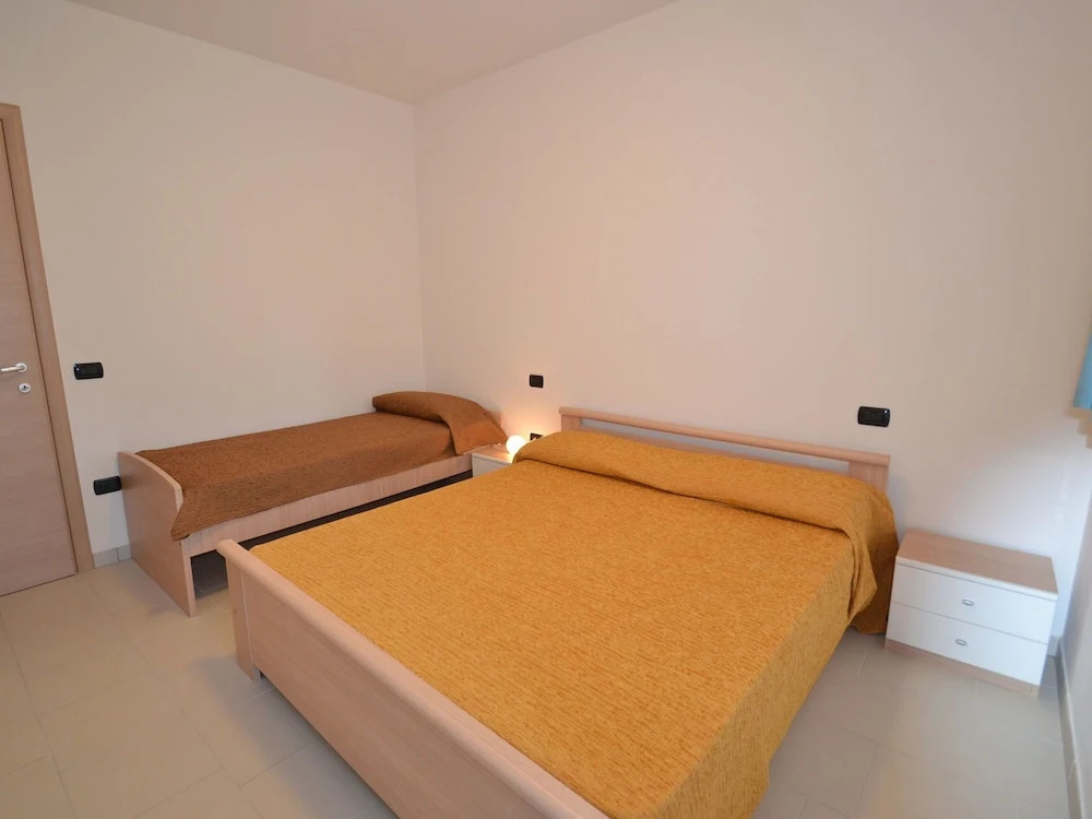Spacious Apartment in Rosolina Mare Near Sea