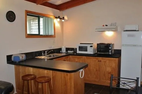 Freycinet Cottage 1 - Bluestone