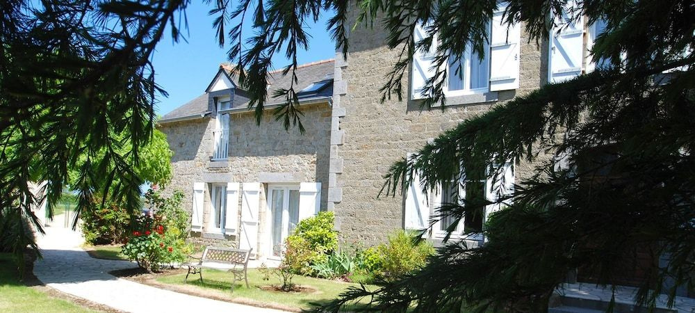Hôtel Le Chatellier - Piscine chauffée davril à octobre