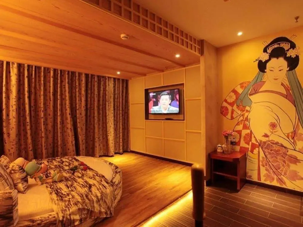 Love Theme Hotel-Shanghai Jingan Branch