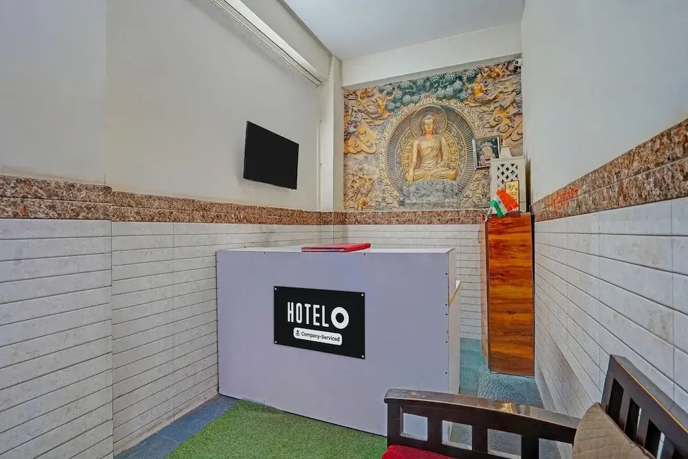 Hotel O Noida Sector 63