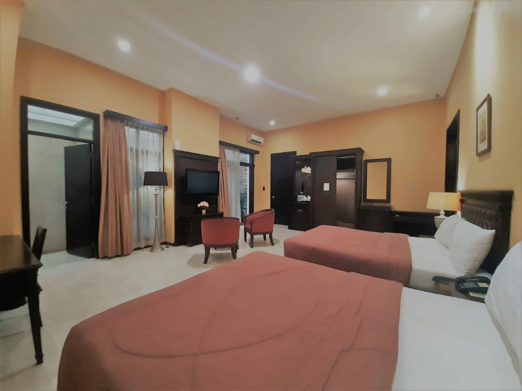 The Palais Dago Hotel