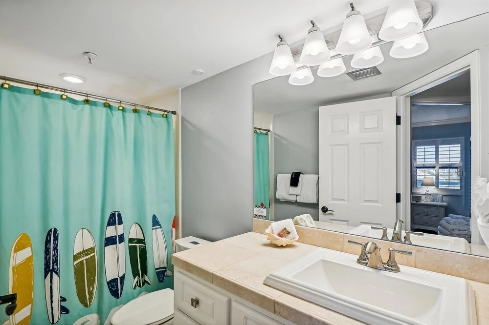 Inlet Reef 314 2 Bedroom Condo by RedAwning
