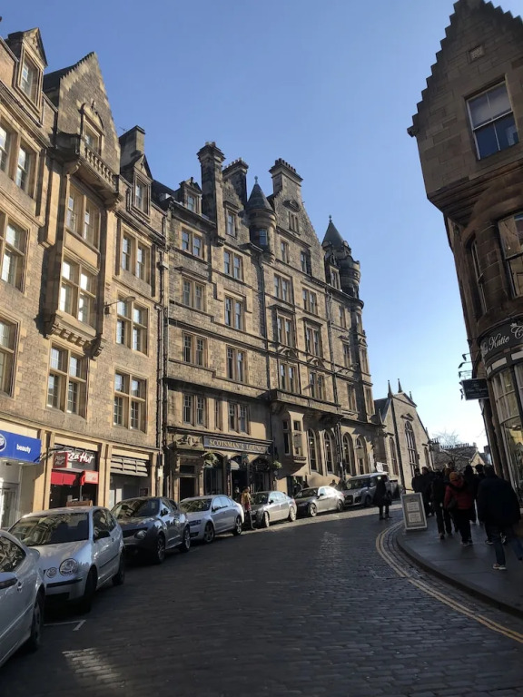 Edinburgh Old Town Apartment